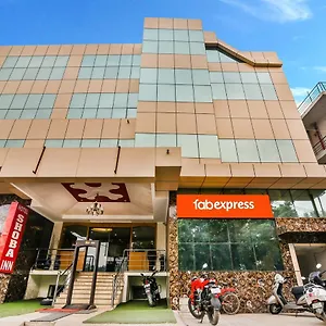 Hotel Fabexpress Grand Shoba