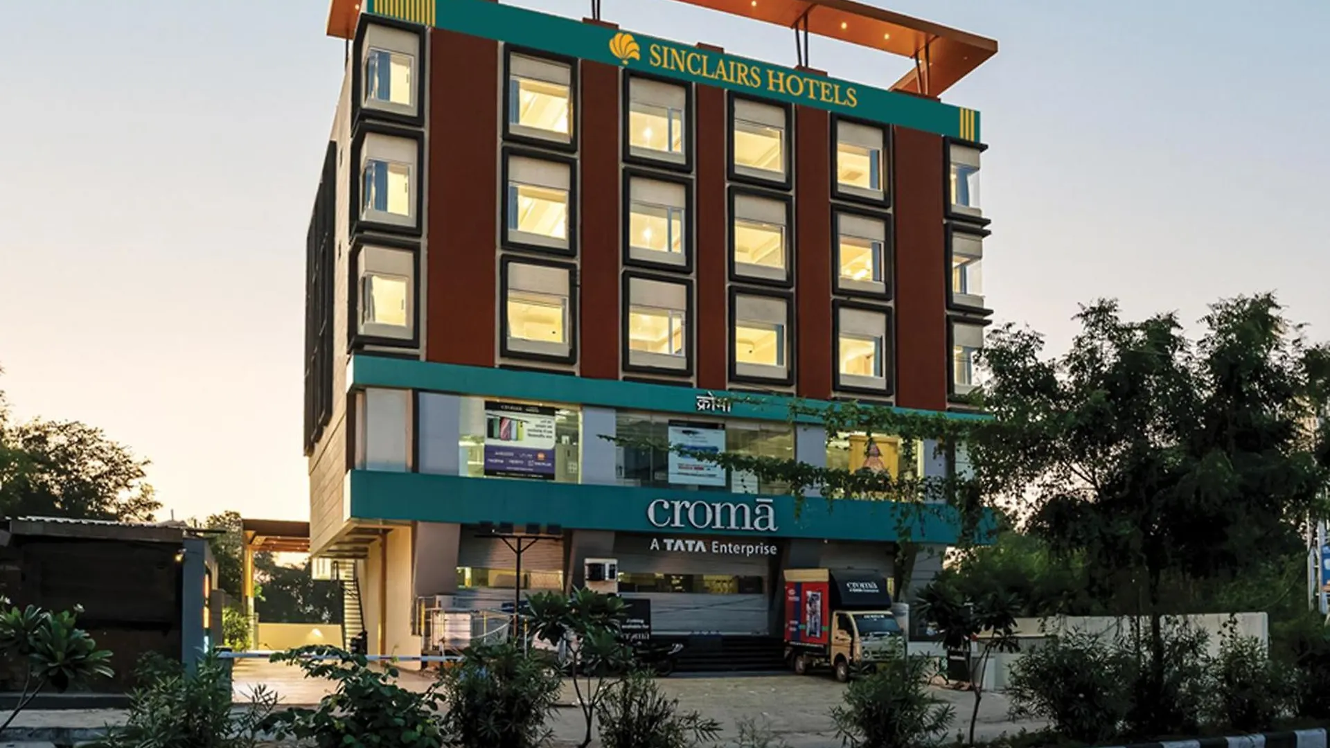 Sinclairs Udaipur Hotel