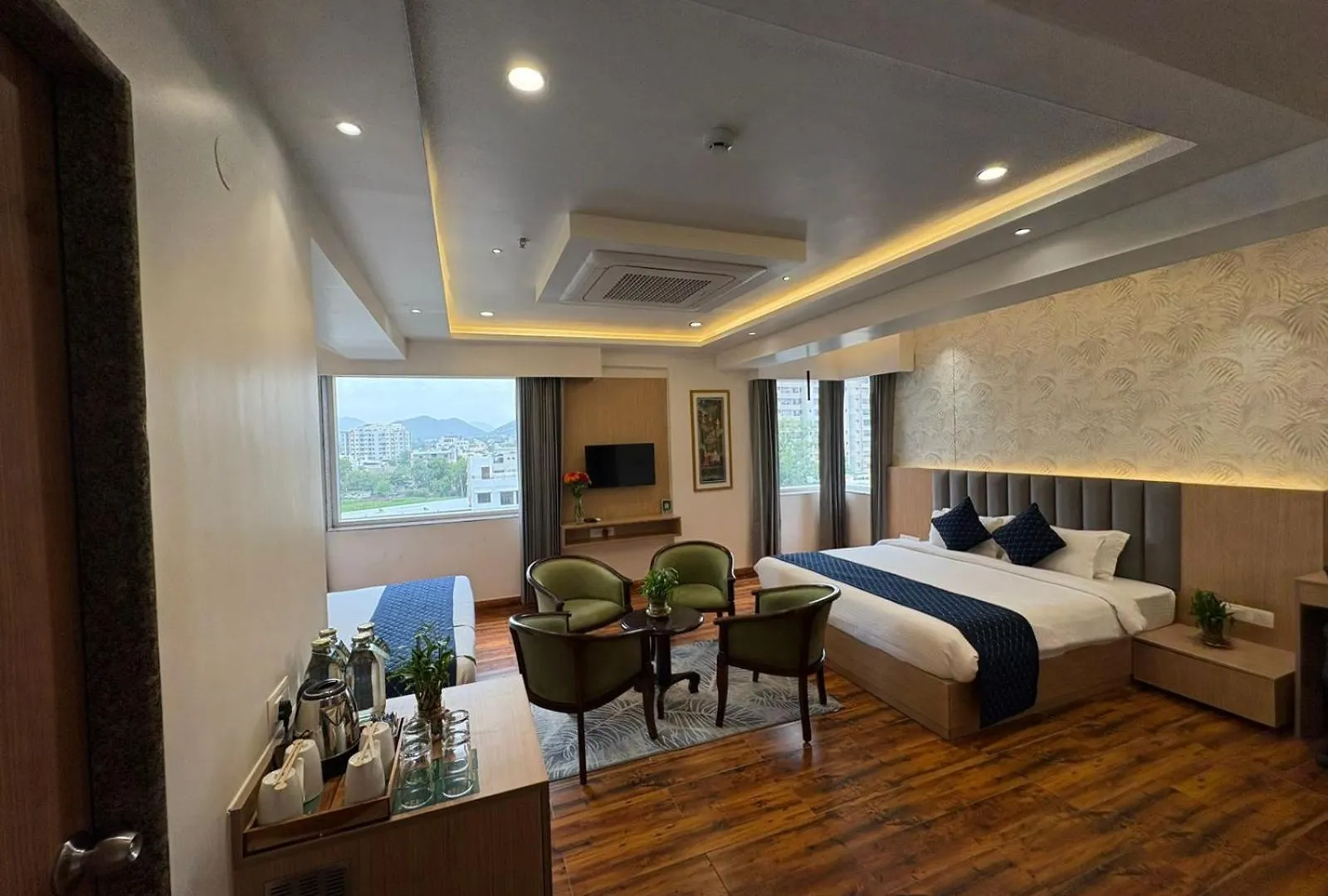 Sinclairs Udaipur Hotel